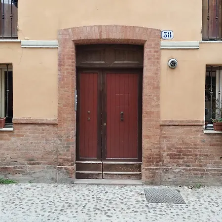 Apartamento Carillon House Ferrara